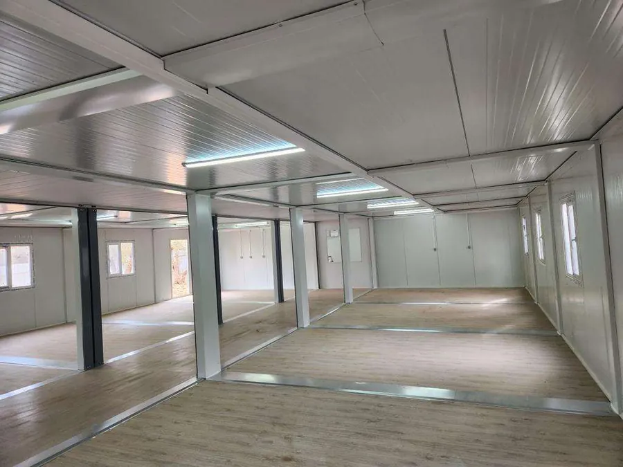 Spațiu interior realizat din module alăturate